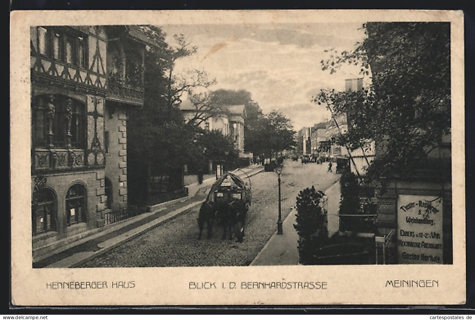 AK Meiningen, Bernhardstrasse Mit Henneberger Haus  - Meiningen