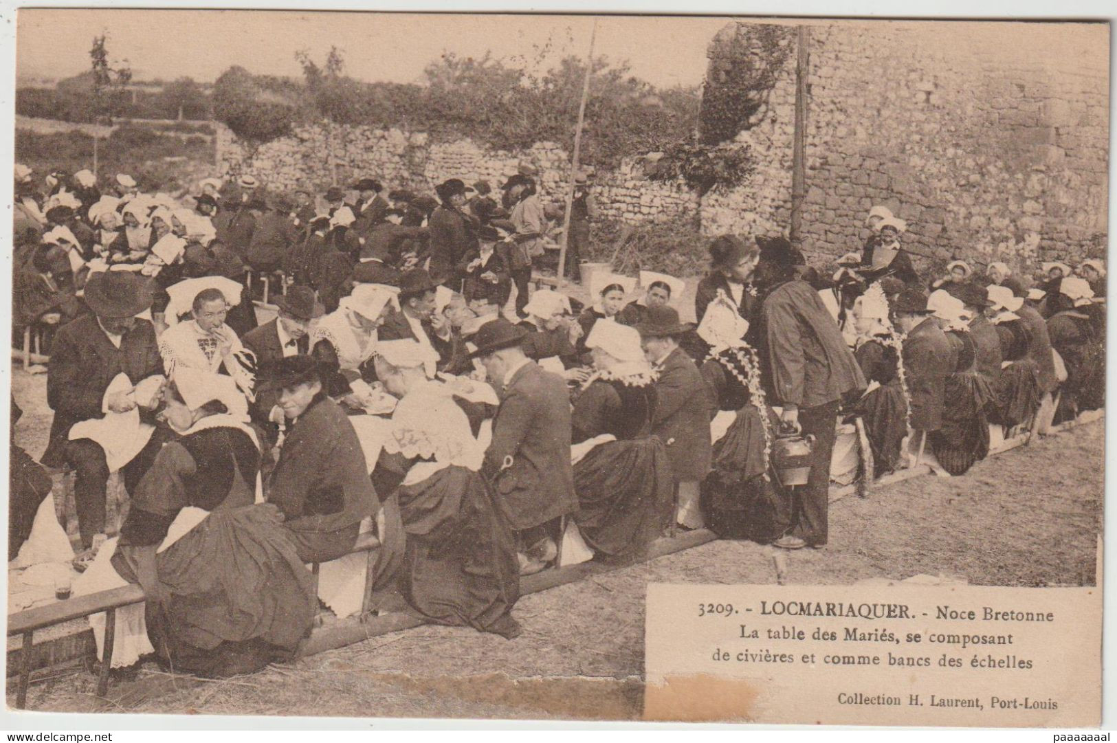 LOCMARIAQUER  NOCE BRETONNE LA TABLE DES MARIES - Locmariaquer