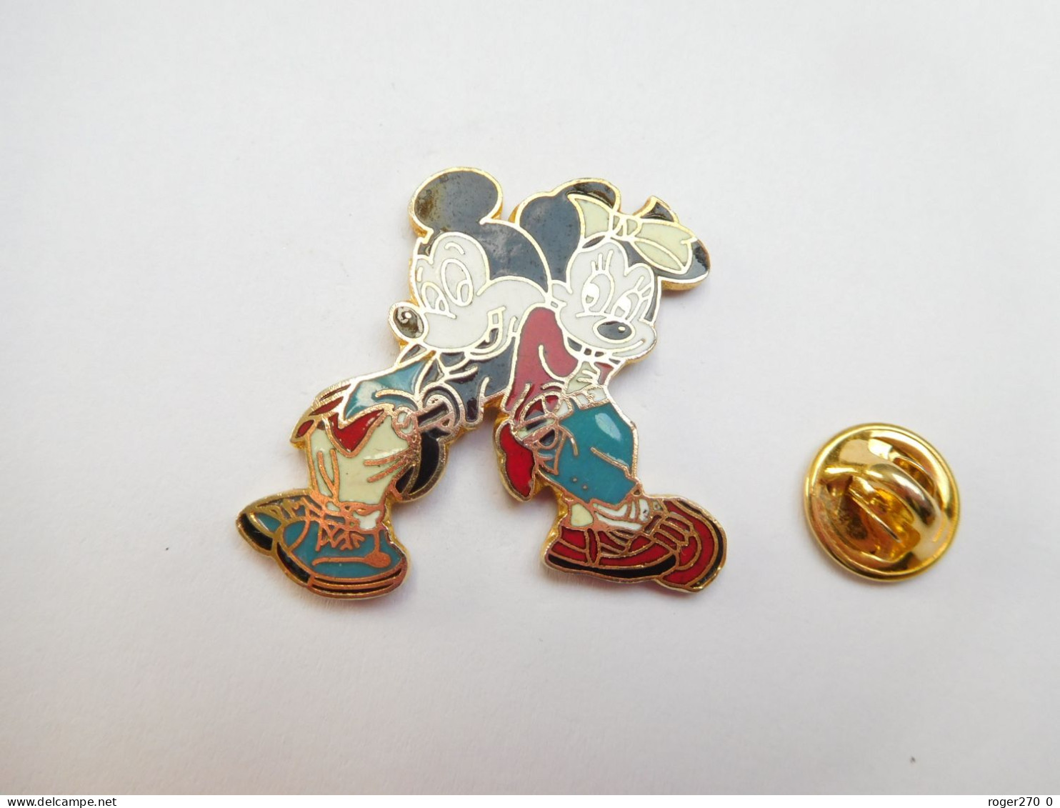 Beau Pin's En EGF , Disney , Minnie & Mickey , Verso Quadrillé - Disney