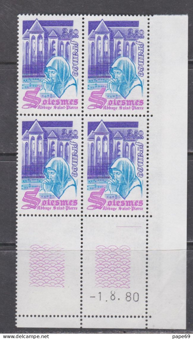 France N° 2112 XX  Abbaye De Solesmes, En Bloc De 4 Coin Daté Du 1 . 8 . 80 ; 1  Trait ; Sans Charnière, TB - 1970-1979