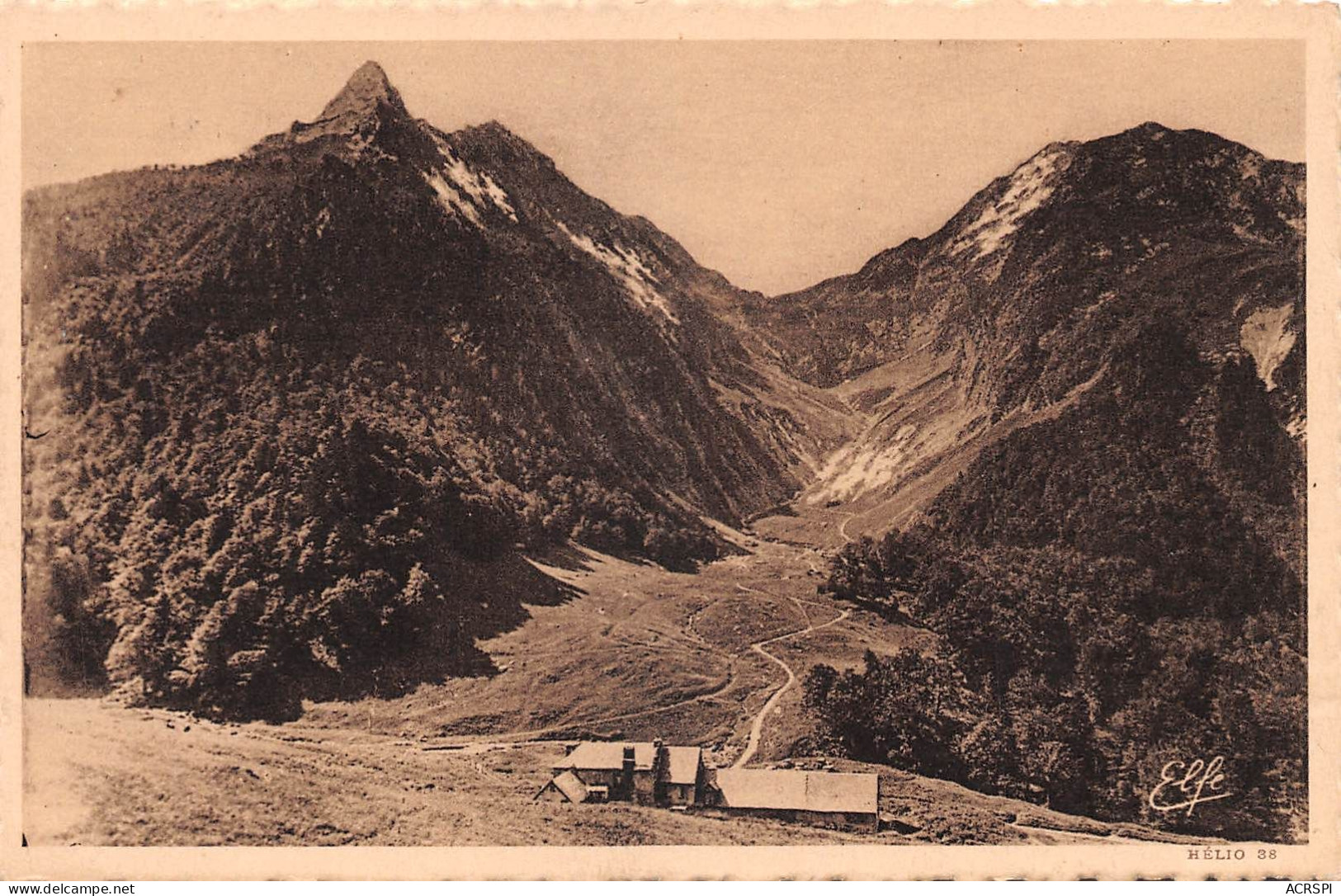 31 Bagnères-de-Luchon  L'hospice  (Scan R/V) N°   46  \QQ1110Bis - Luchon