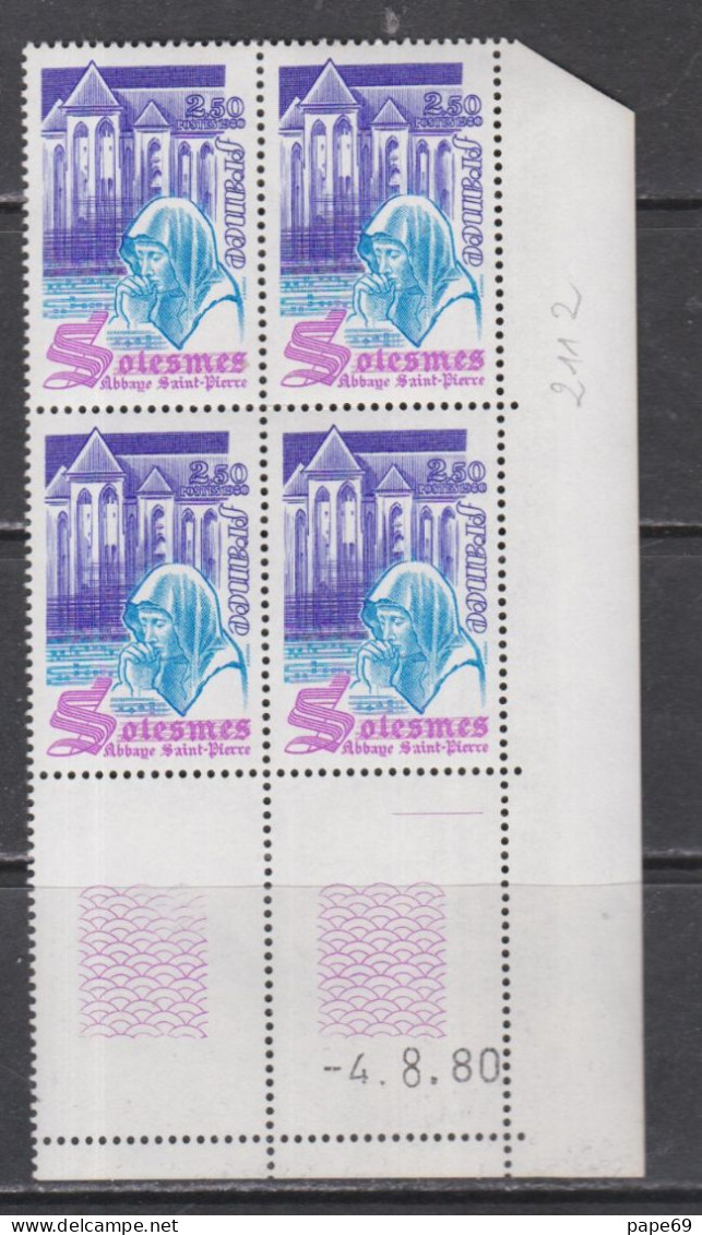 France N° 2112 XX  Abbaye De Solesmes, En Bloc De 4 Coin Daté Du 4 . 8 . 80 ; 1  Trait ; Sans Charnière, TB - 1970-1979