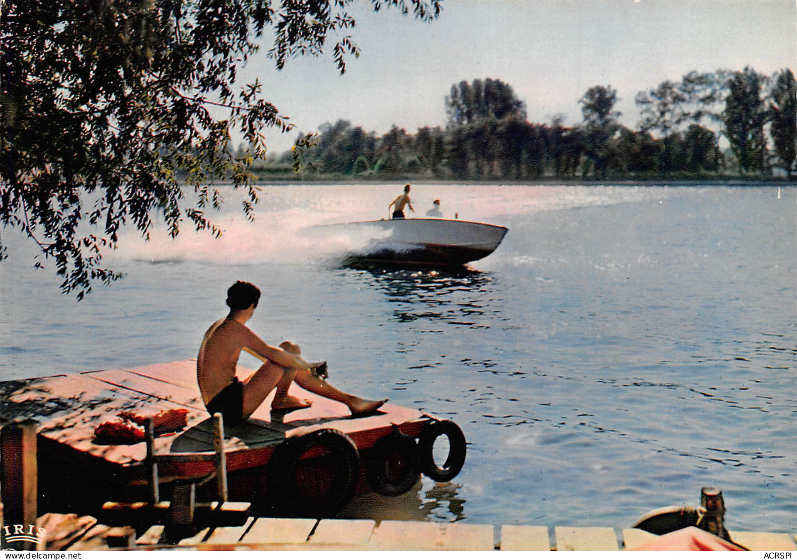 VICHY HORS BORD Sur Le Plan D'eau  7 (scan Recto Verso)PFRCR00085P - Vichy