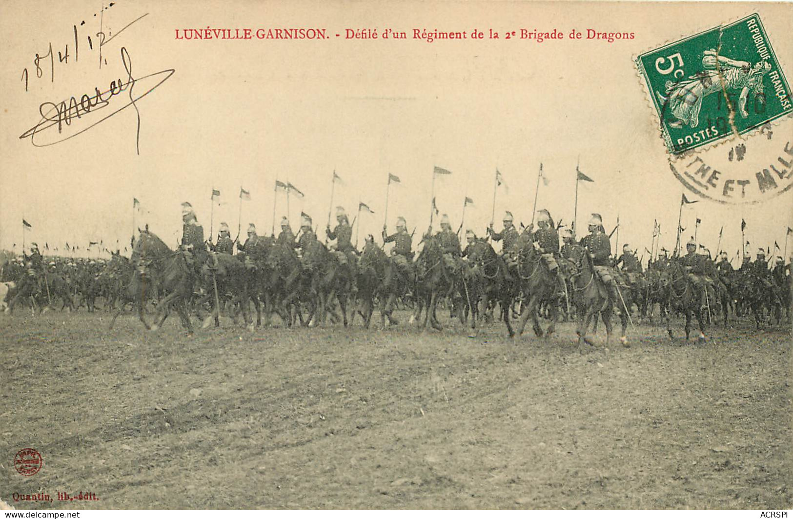 LUNEVILLE  Defile D'un Regiment De La 2em Brigade De DRAGONS (scan Recto-verso) PFRCR00052 P - Luneville