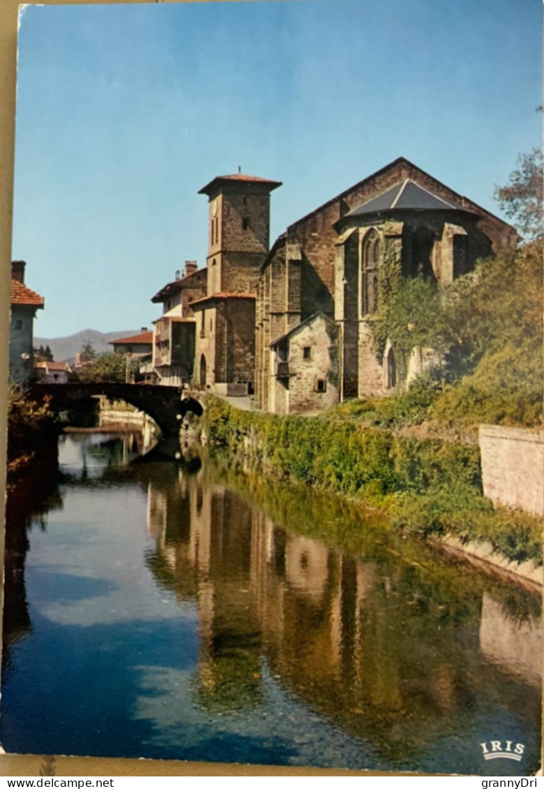 64 Saint Jean Pied De Port Eglise Sur La Nive Pont Ancien Reflets -ed Cap Iris 1676 - Saint Jean Pied De Port