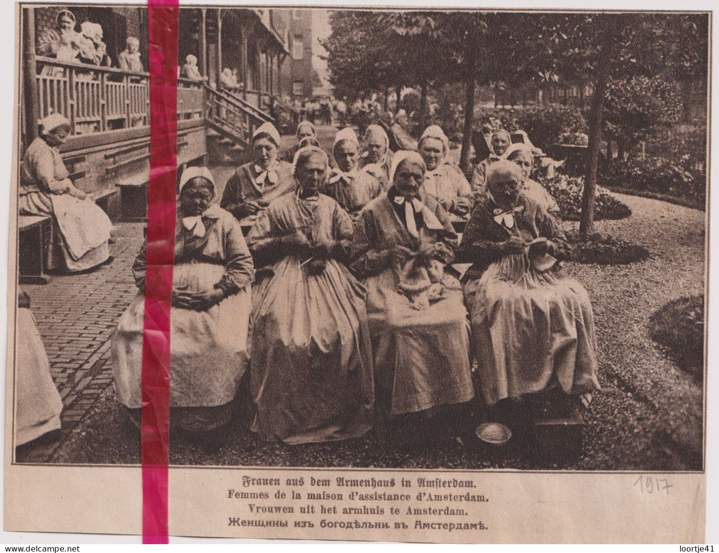 Amsterdam - Vrouwen Uit Het Armhuis - Orig. Knipsel Coupure Tijdschrift Magazine - 1917 - Ohne Zuordnung