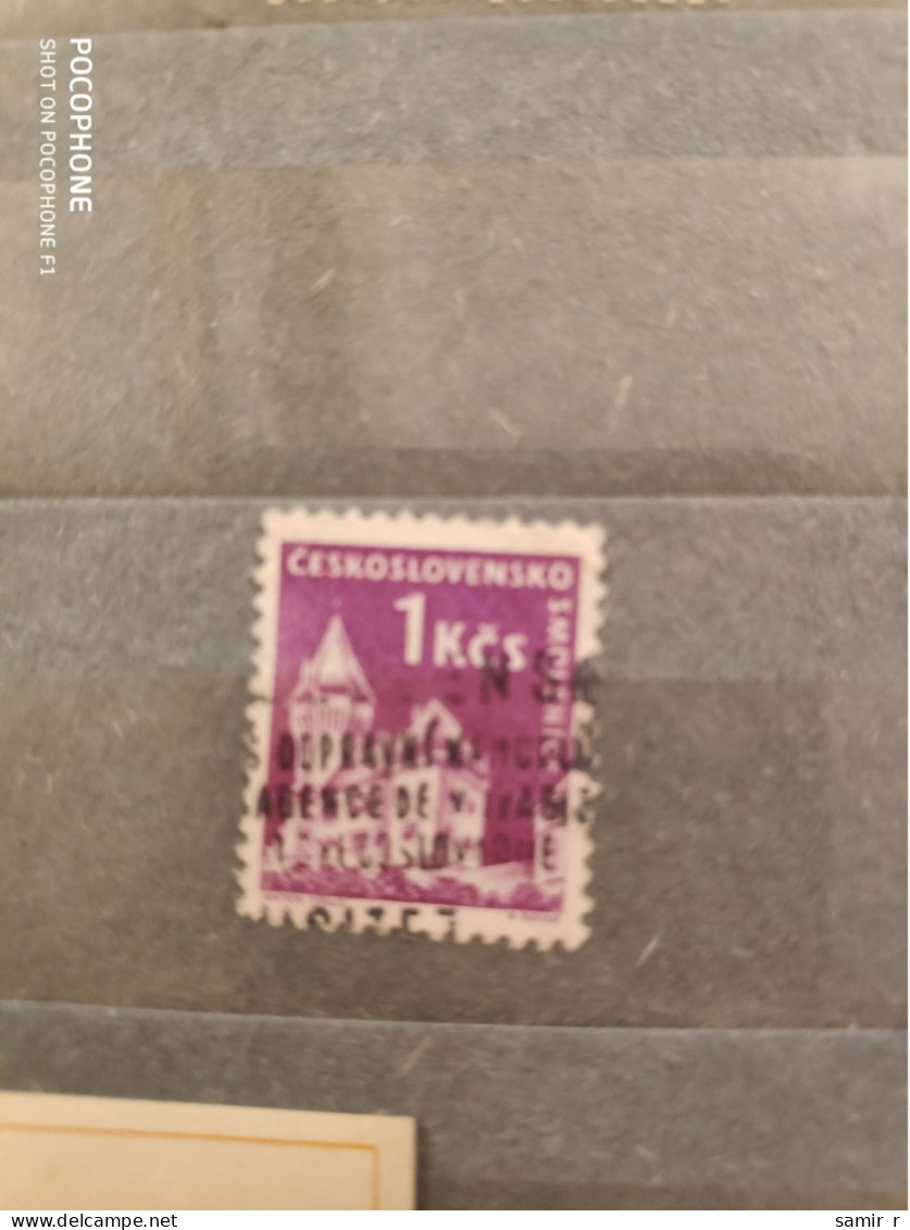 Czechoslovakia	Buildings (F87) - Used Stamps