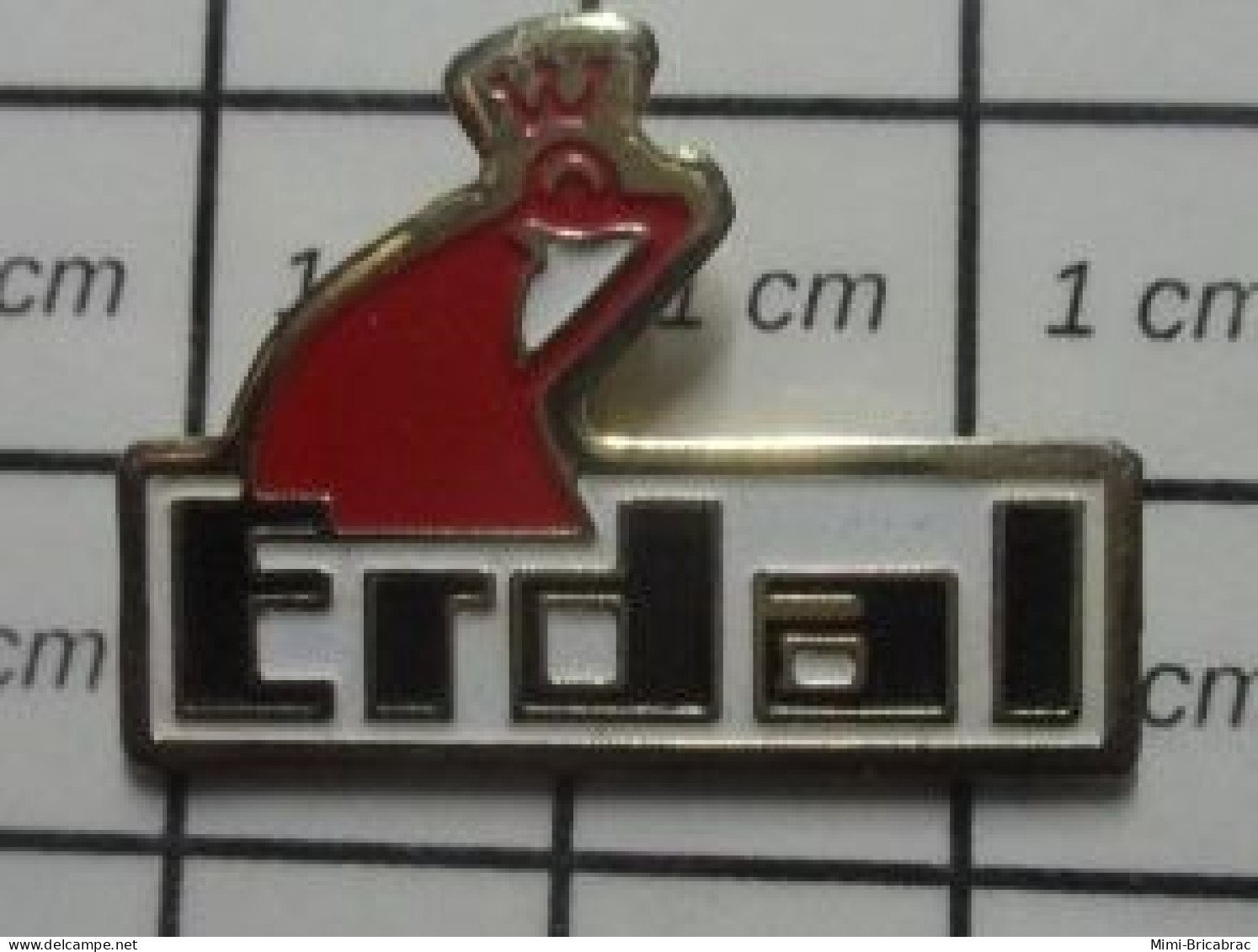 313B Pin's Pins / Beau Et Rare / THEME ANIMAUX / GRENOUILLE ROUGE ERDAL - Dieren