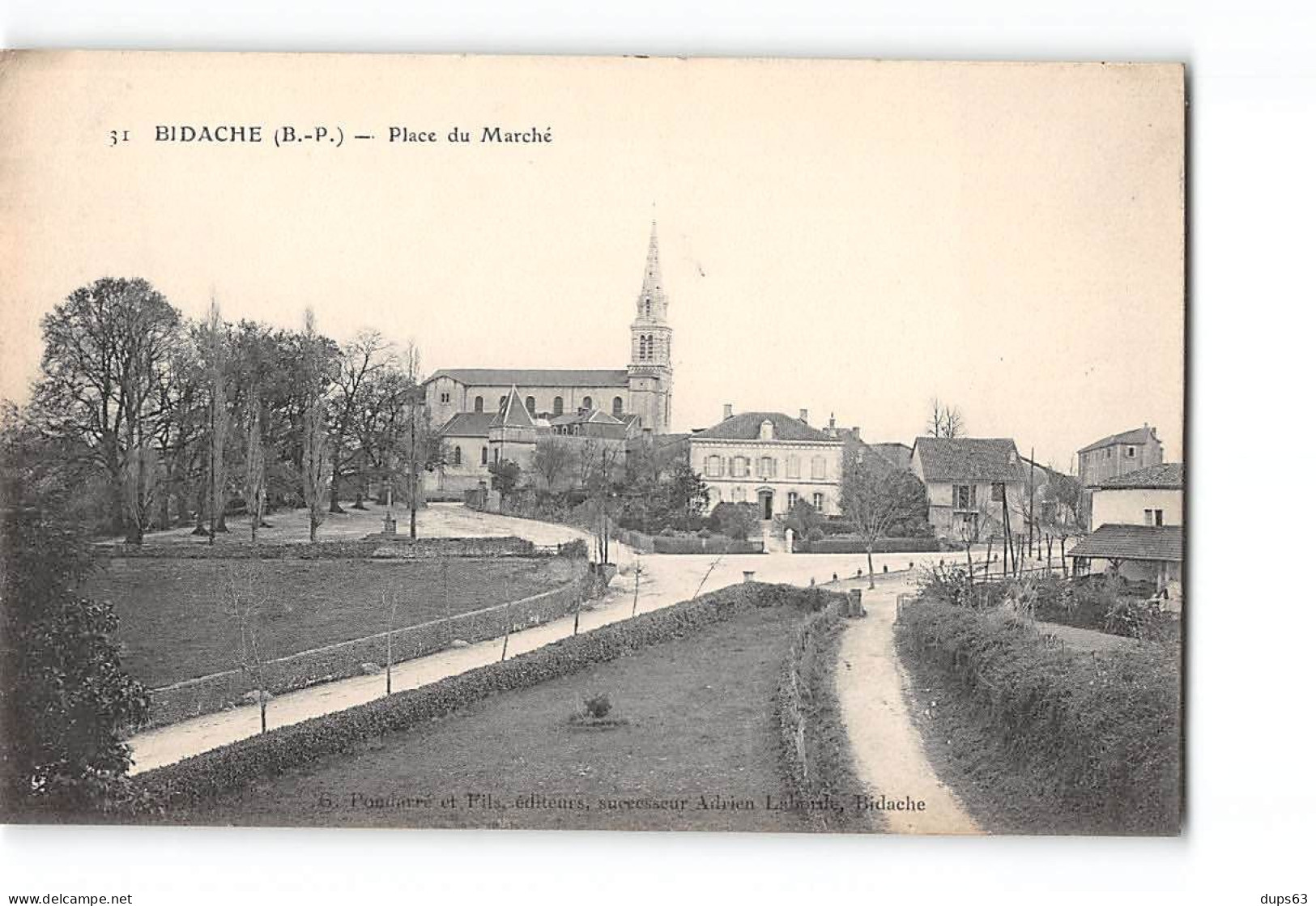 BIDACHE - Place Du Marché - Très Bon état - Bidache