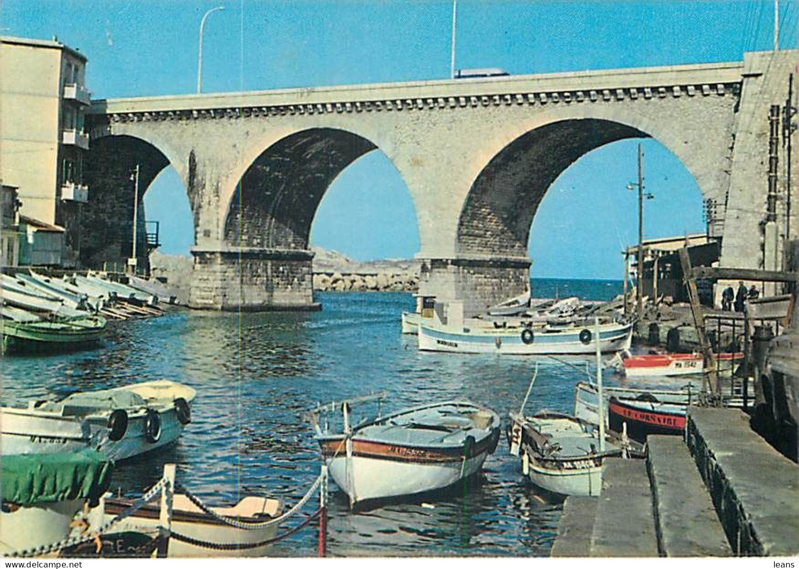 MARSEILLE - LOT DE 80 CARTES POSTALES SEMI-MODERNES - 5 - 99 Karten