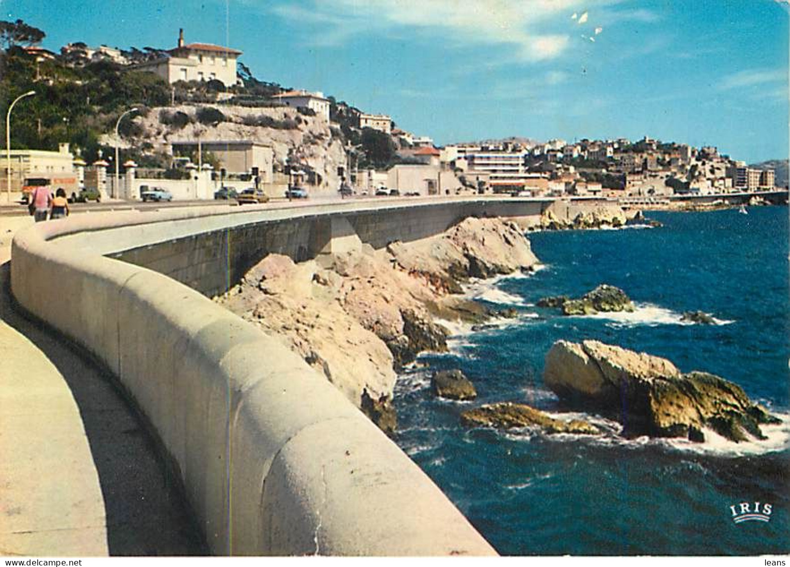 MARSEILLE - LOT DE 80 CARTES POSTALES SEMI-MODERNES