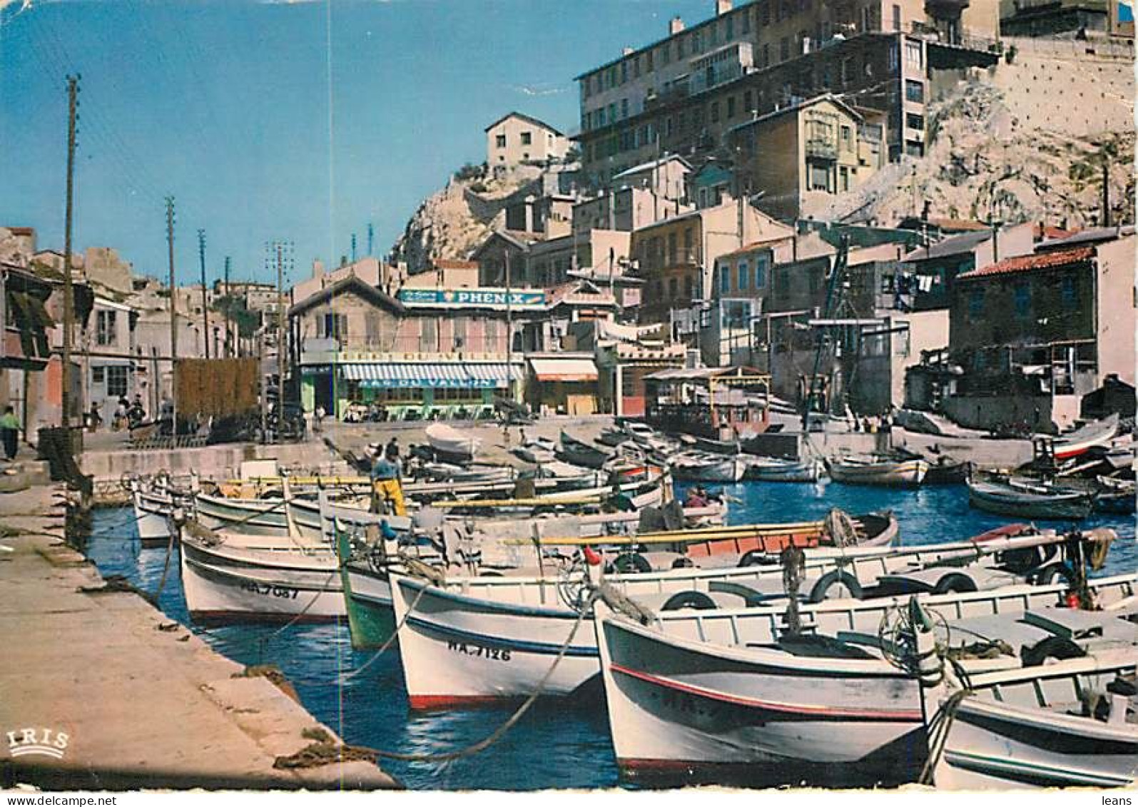 MARSEILLE - LOT DE 80 CARTES POSTALES SEMI-MODERNES