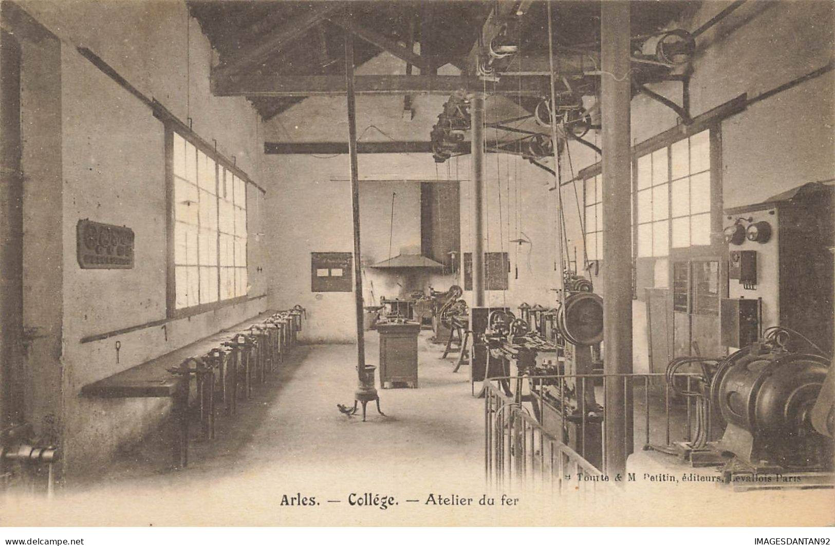 13 ARLES #MK53678 COLLEGE ATELIER DU FER - Arles