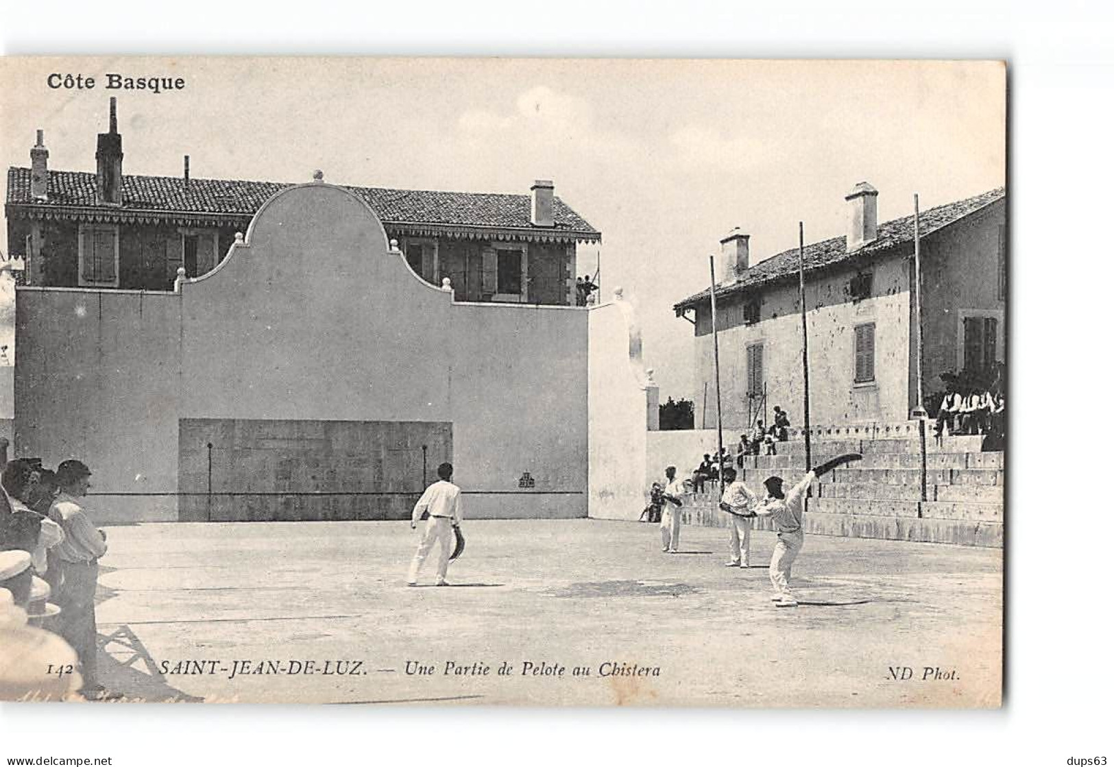 SAINT JEAN DE LUZ - Une Partie De Pelote Au Chistera - Très Bon état - Saint Jean De Luz