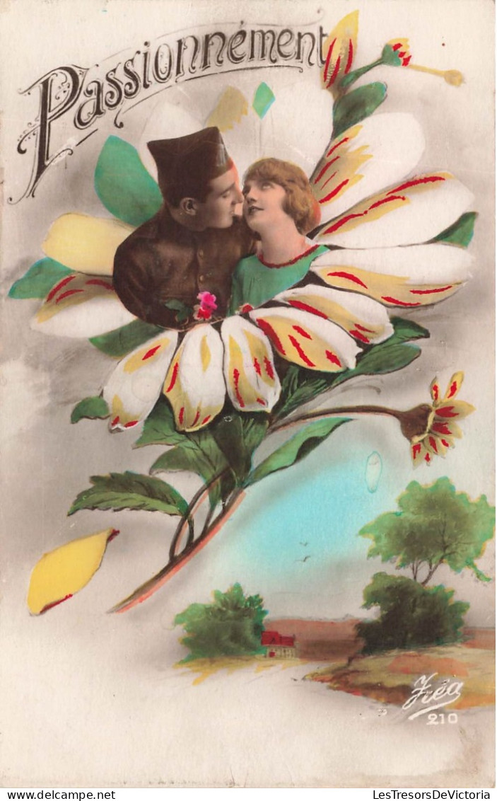 FANTAISIE - Couple - Soldat Avec Sa Compagne - Passionnément - Colorisé - Fleurs - Carte Postale Ancienne - Other & Unclassified