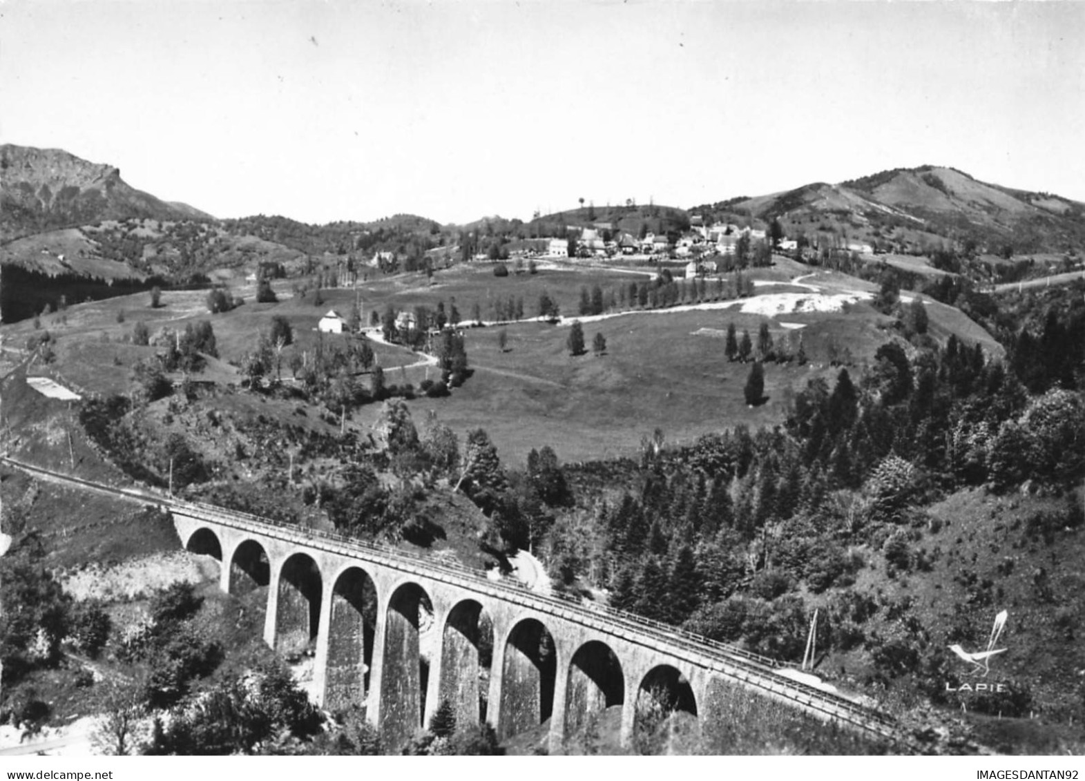 15 SAINT JACQUES DES BLATS AK#DC308 VUE AERIENNE LE VIADUC DE CRESPONNET ET LE VILLAGE DES GARDES - Autres & Non Classés