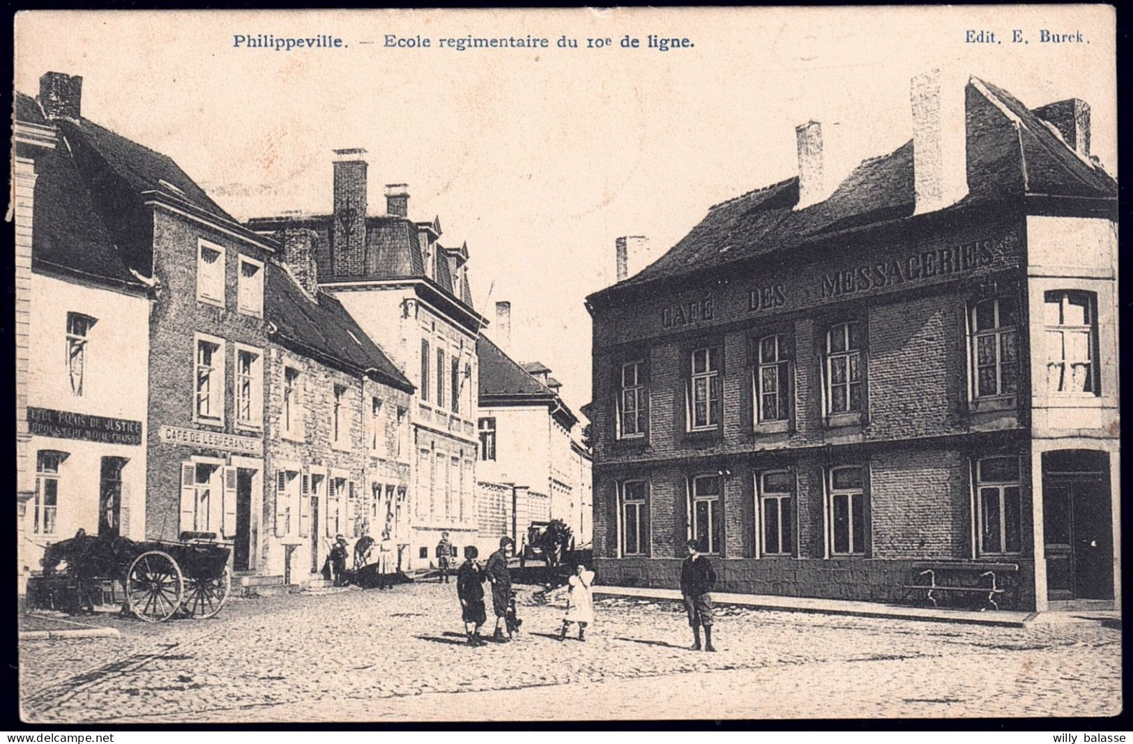 +++ CPA - PHILIPPEVILLE - Ecole Régimentaire Du 10e De Ligne - Café  // - Philippeville