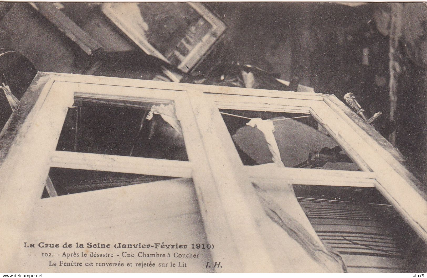 La Crue De La Seine (Janvier - Février 1910) - Après Le Désastre Une Chambre à Coucher La Fenêtre Est Renversée - Inondations De 1910