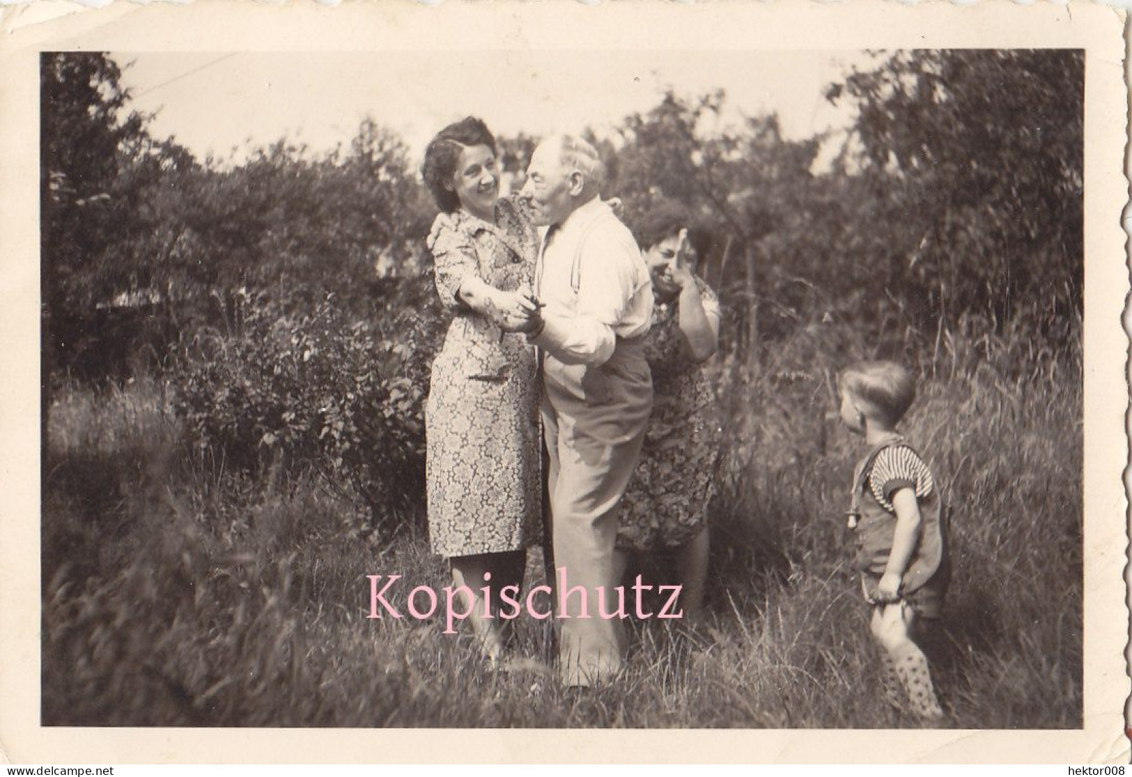 Altes Foto  Vintage Opa Beim Tanzen.  (  B8  ) - Personnes Anonymes