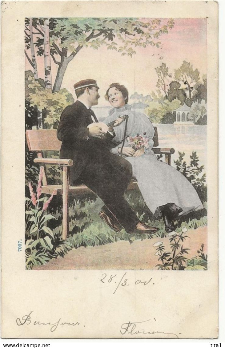 686 -  Couple  Sur Un Banc - Couples