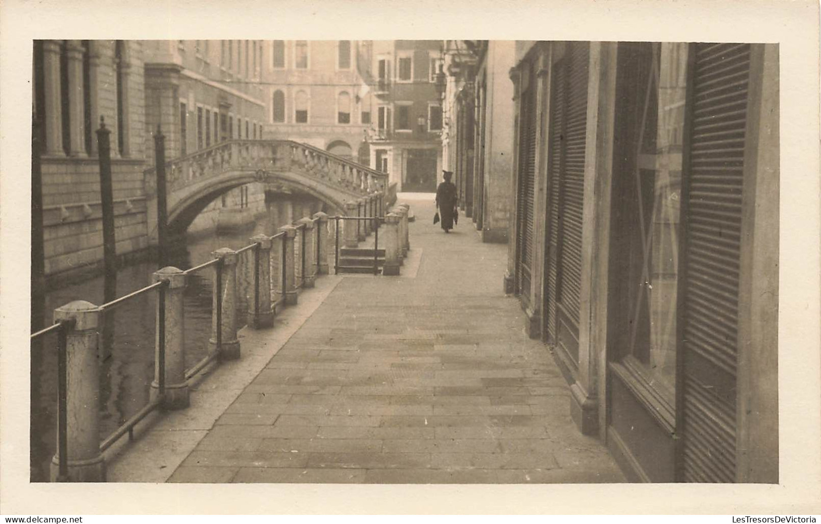 ITALIE - Venezia - Calle Goldoni Et Assicurazioni Generali Building - Carte Postale Ancienne - Venetië (Venice)