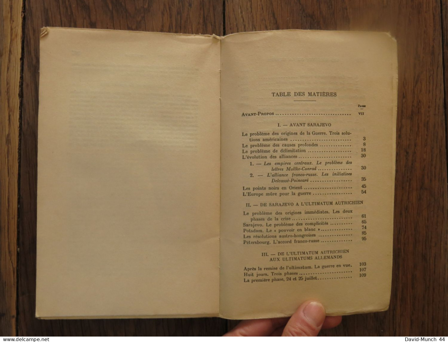 Un débat historique, 1914 Le problème des origines de la guerre de Jules Isaac. Rieder, éditeur, Paris. 1933