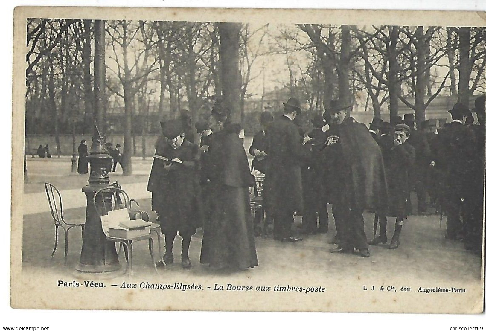 Carte Postale  : Paris Vécu - Aux Champs Elysées - La Bourse Aux Timbres Poste - Lots, Séries, Collections