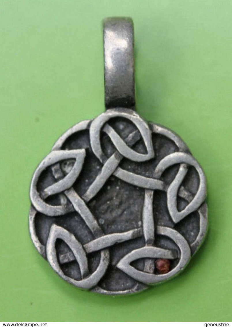 Pendentif Médaille Bretonne "Entrelas Celtiques Ou Viking" - Pendentif Breton étain - Bretagne - Tin Celtic Symbol - Religión & Esoterismo