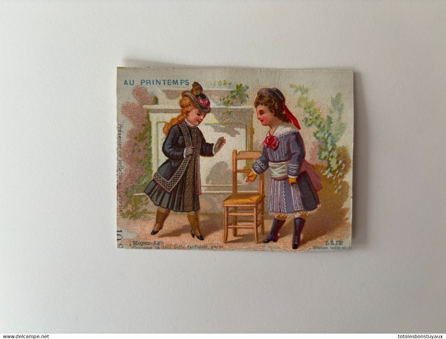 Ticket De Chaise Au Printemps Imp Dangiville Bon De Chaise Femme En Robe Fille Chaise  L'été Saison Mode - Autres & Non Classés