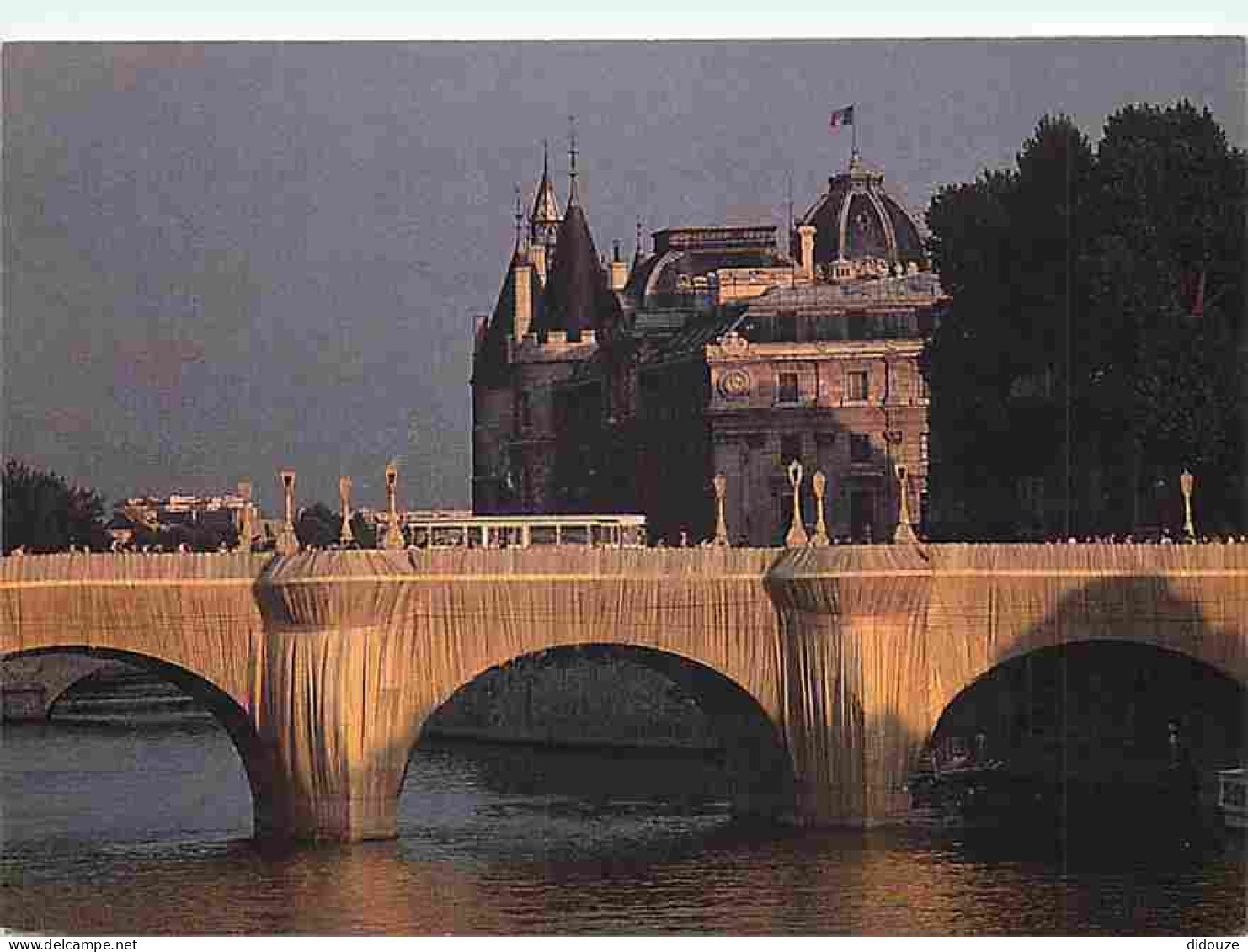 75 - Paris - Le Pont Neuf Empaqueté - Carte Neuve - CPM - Voir Scans Recto-Verso - Otros & Sin Clasificación