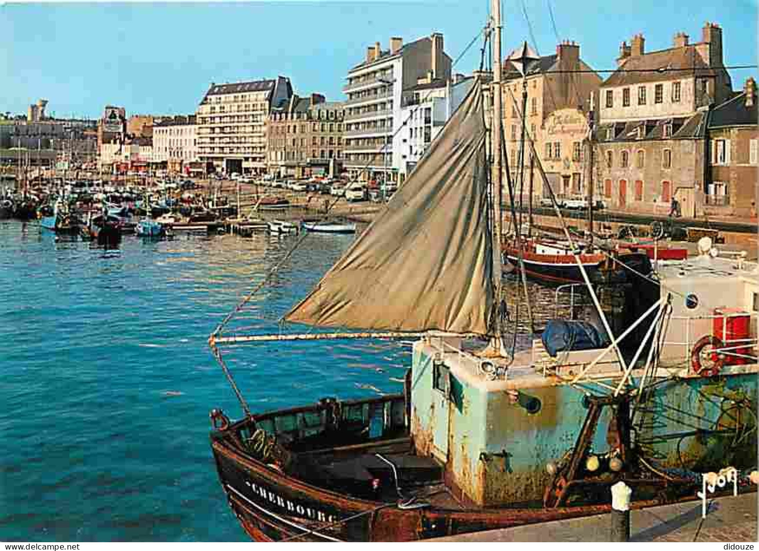 50 - Cherbourg - Le Quai De Caligny - Bateaux - Automobiles - Carte Neuve - CPM - Voir Scans Recto-Verso - Cherbourg