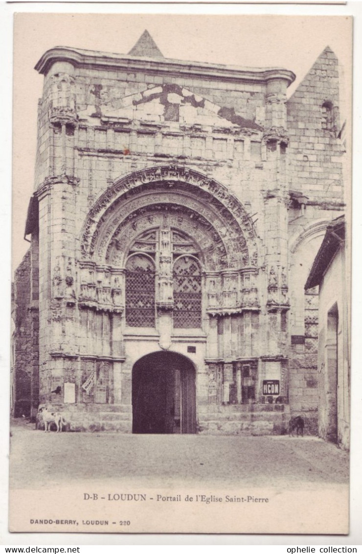 France - 86 - Loudun - Portail De L'église Saint Pierre - 6487 - Loudun