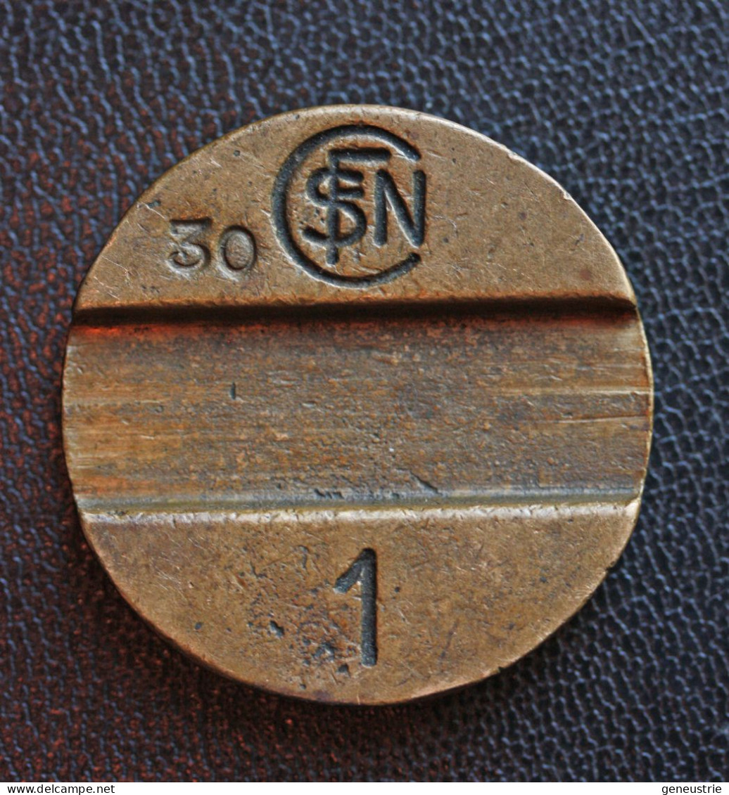 Gros Jeton Bronze Ferroviaire SNCF D'atelier, D'outils (type Téléphonique ?) Jeton Des Chemins De Fer Français - Monétaires / De Nécessité