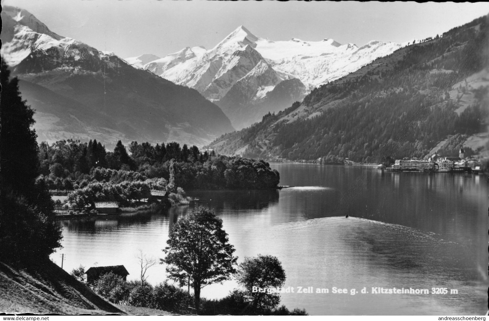 Bergstadt Zell Am See Gegen Das Kitzsteinhorn - Zell Am See