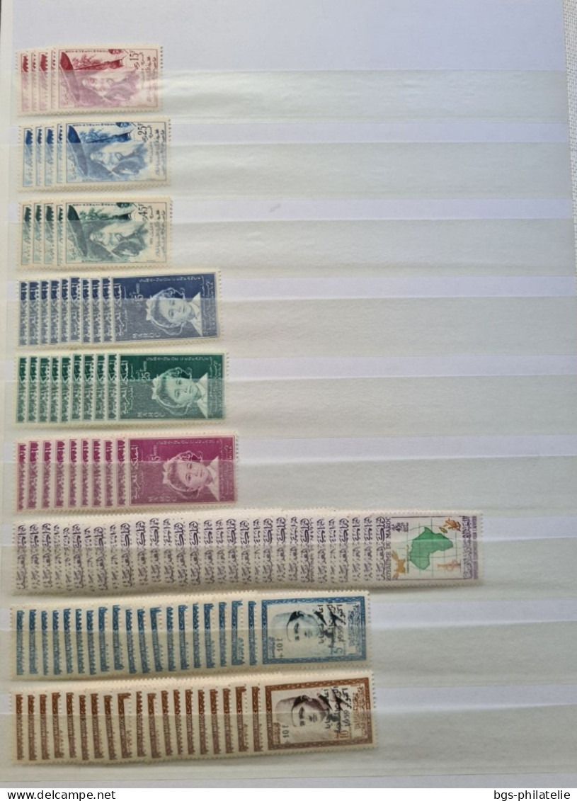 Stock De Timbres Neufs Du Maroc. - Collections (sans Albums)