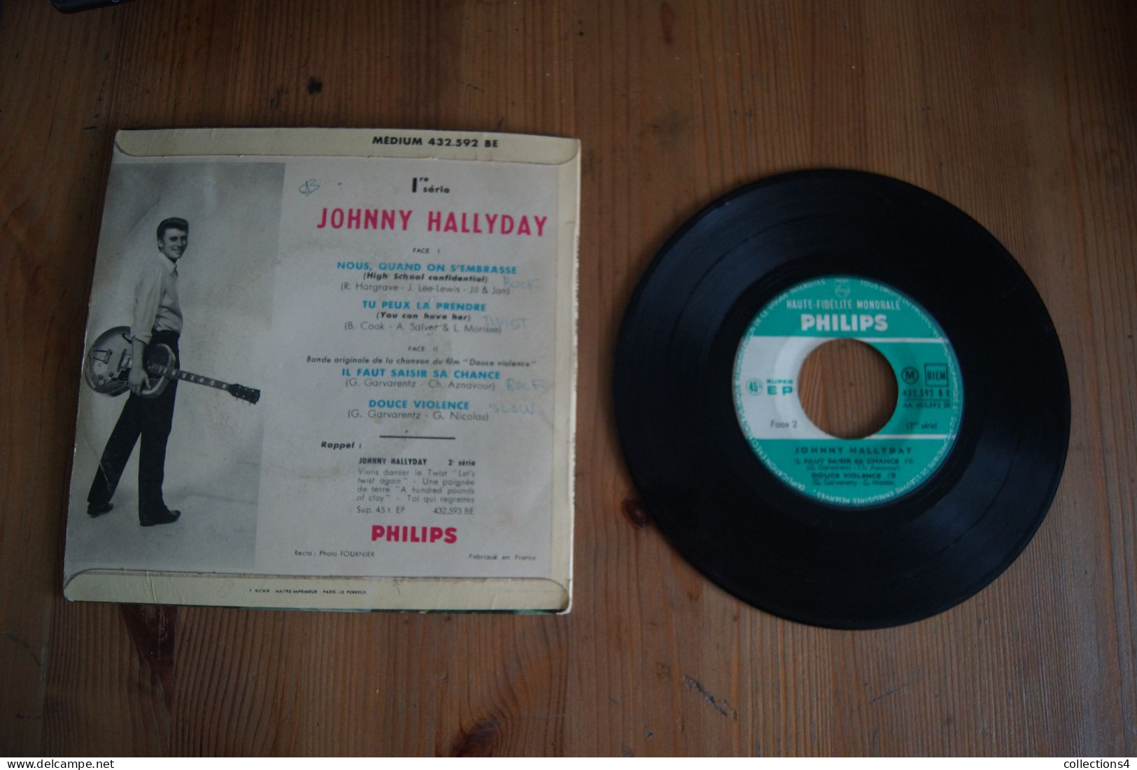 JOHNNY HALLYDAY DOUCE VIOLENCE EP 1961 VARIANTE  NOUS QUAND ON S EMBRASSE LANGUETTE - 45 Toeren - Maxi-Single