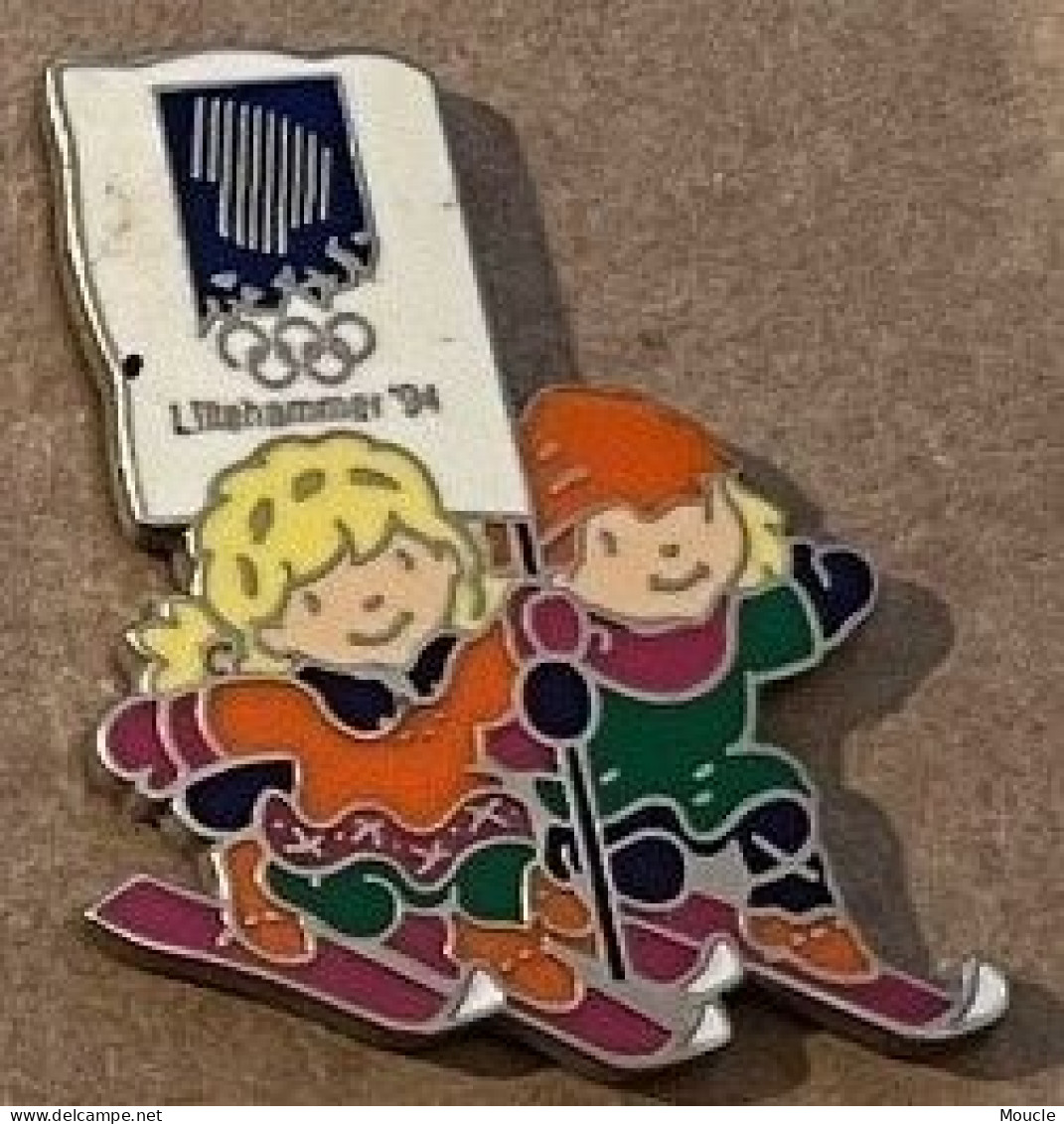 JEUX OLYMPIQUES - OLYMPICS GAMES - LILLEHAMMER '94 - GARCON ET FILLE SUR DES SKIS - LOGO - EGF - (21) - Jeux Olympiques