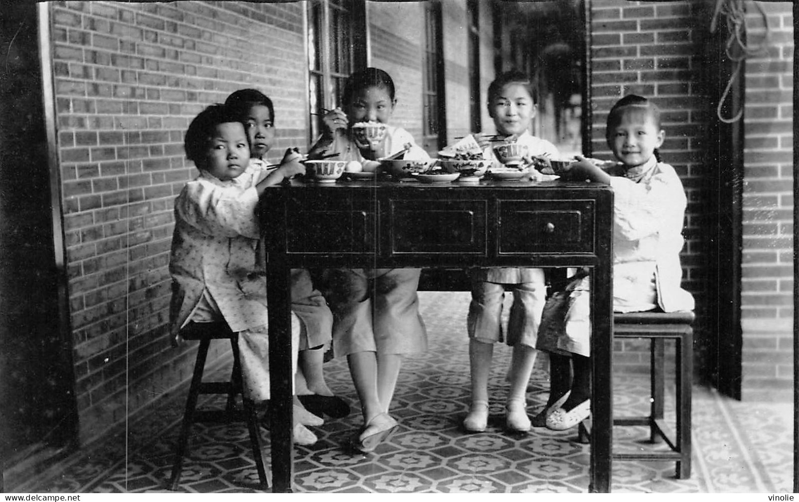 24-4080 : PHOTOGRAPHIE  ENFANTS JAPONAIS - Andere & Zonder Classificatie