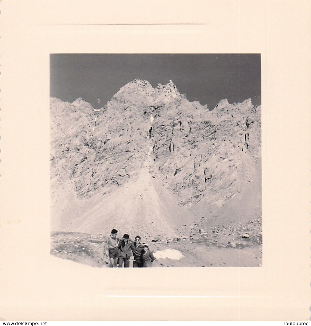 ALPES AIGUILLE DE CHAMBEYRON 3400m 1954   ALPINISME  PHOTO ORIGINALE  8 X 8 CM - Plaatsen