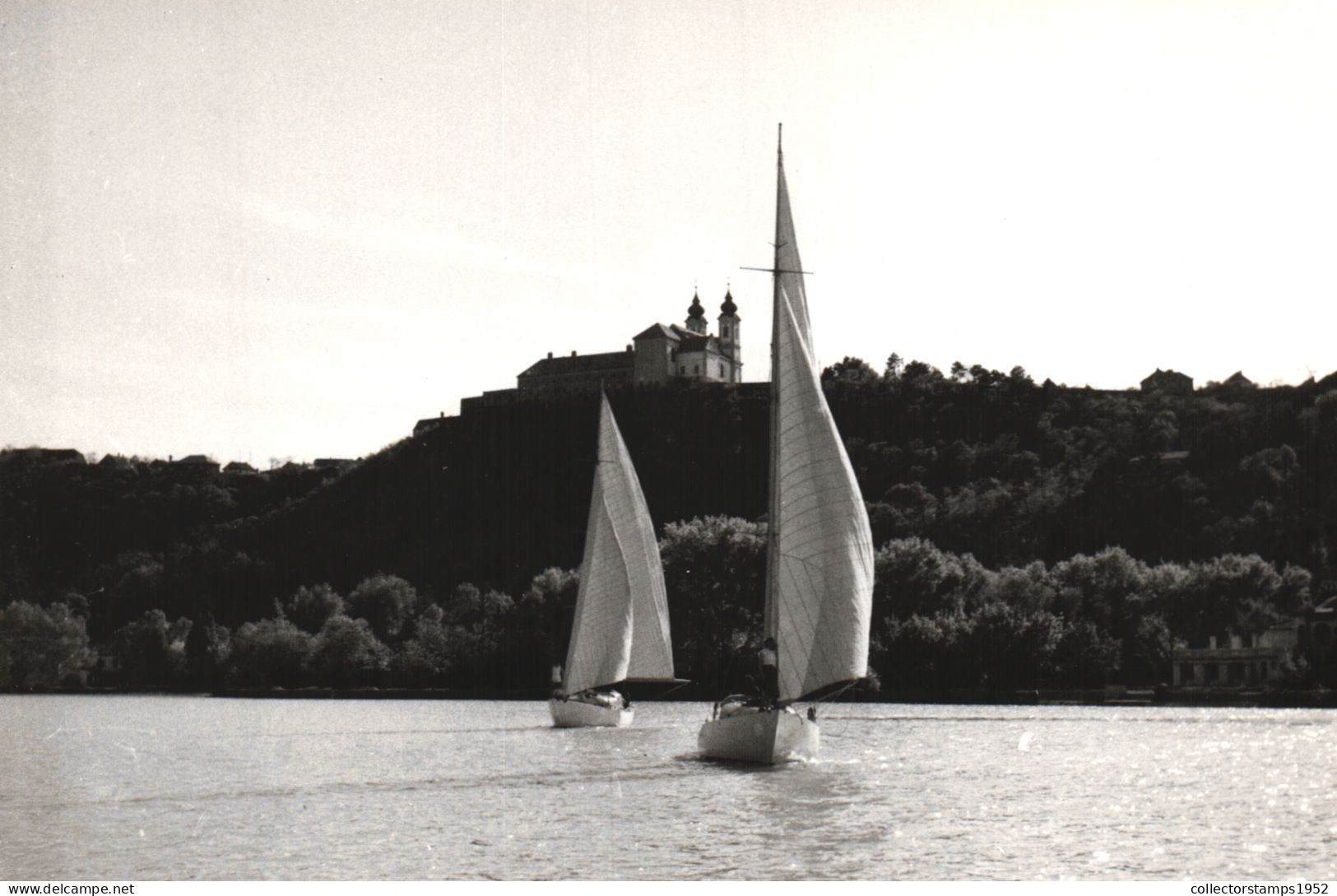 TIHANY, ABBACY CHURCH, ARCHITECTURE, BOATS, HUNGARY, POSTCARD - Ungarn