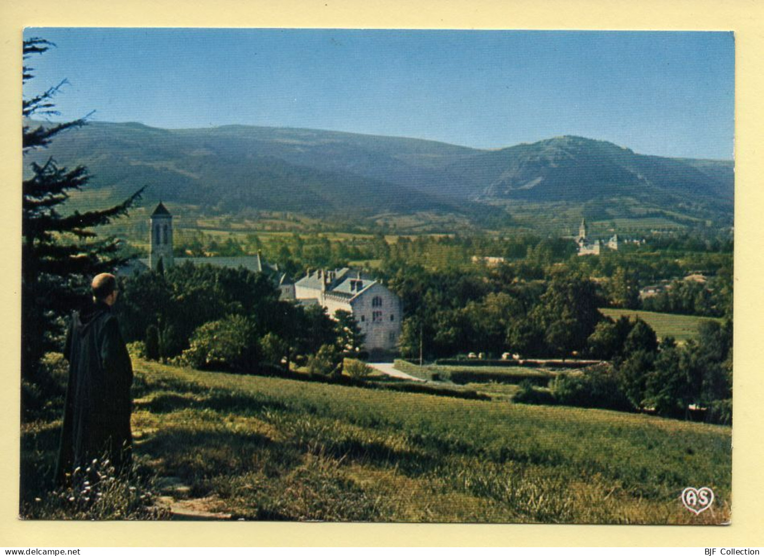 81. DOURGNE – Abbaye Saint-Benoit D'en Calcat / Le Monastère Et La Montagne Noire (voir Scan Recto/verso) - Dourgne