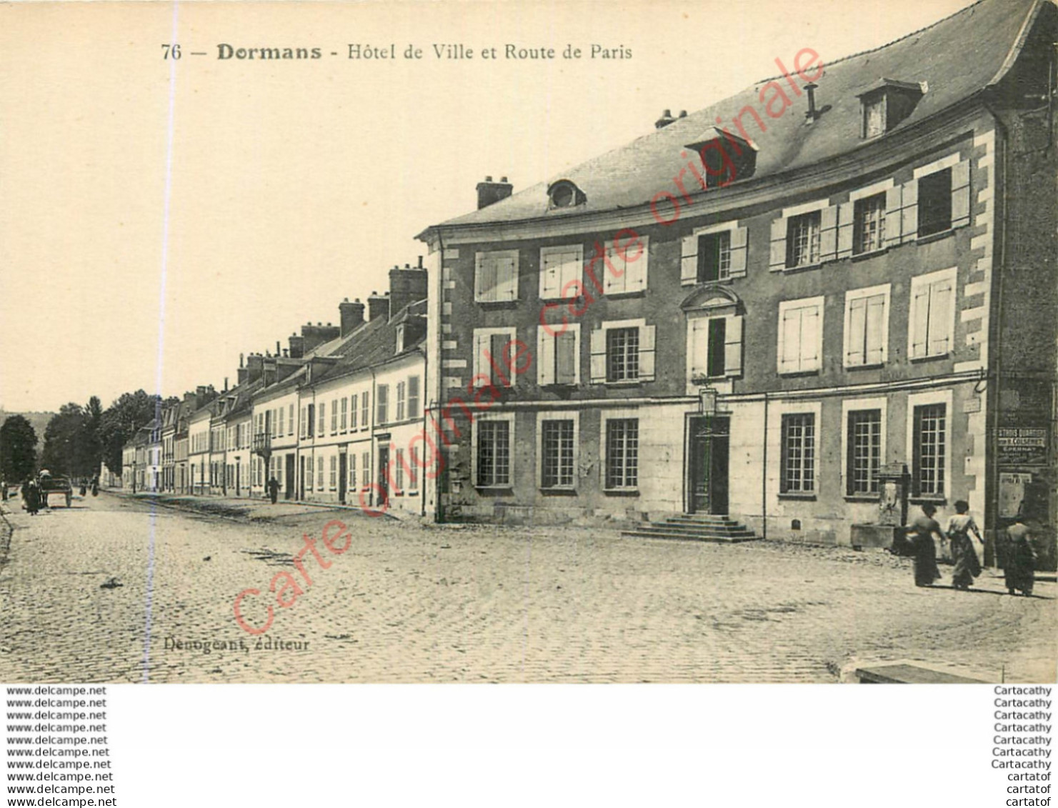 51.  DORMANS .  Hôtel De Ville Et Route De Paris . - Dormans