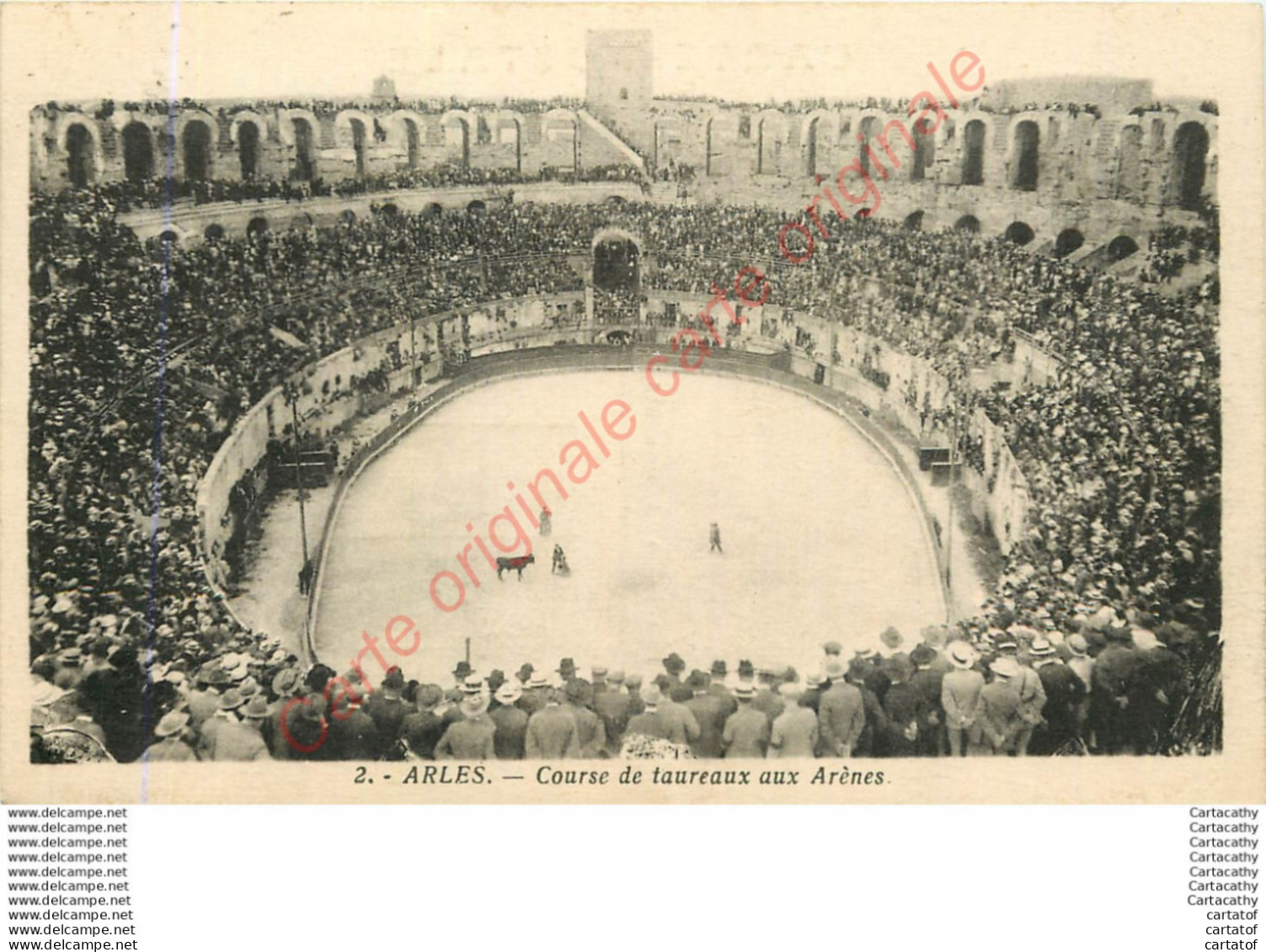 13.  ARLES .  Course De Taureaux Aux Arènes . - Arles