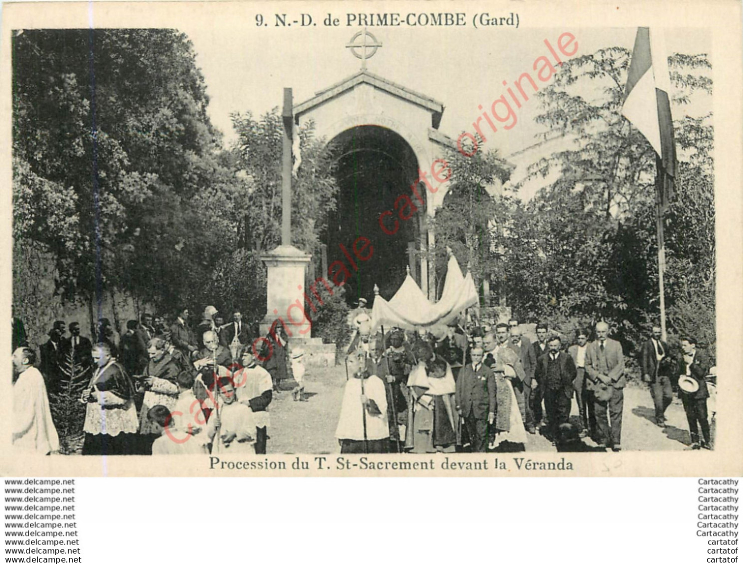 30.  NOTRE DAME De PRIME COMBE .  Procession Du St-Sacrement Devant La Véranda . - Autres & Non Classés