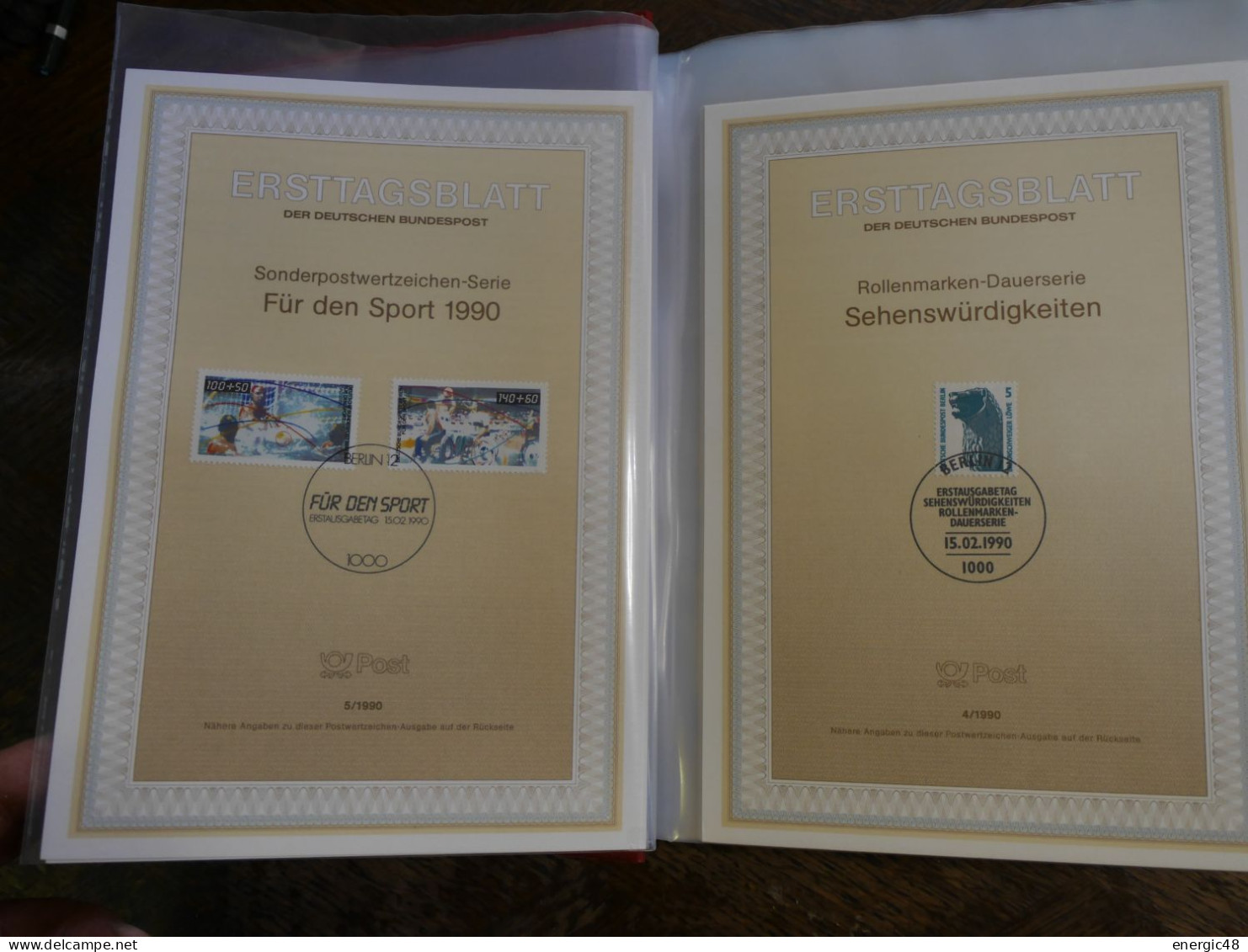 lot de 2 classeurs etat neuf avec documents Allemagne de 1985 a 1990 et 1989 -90 a voir !