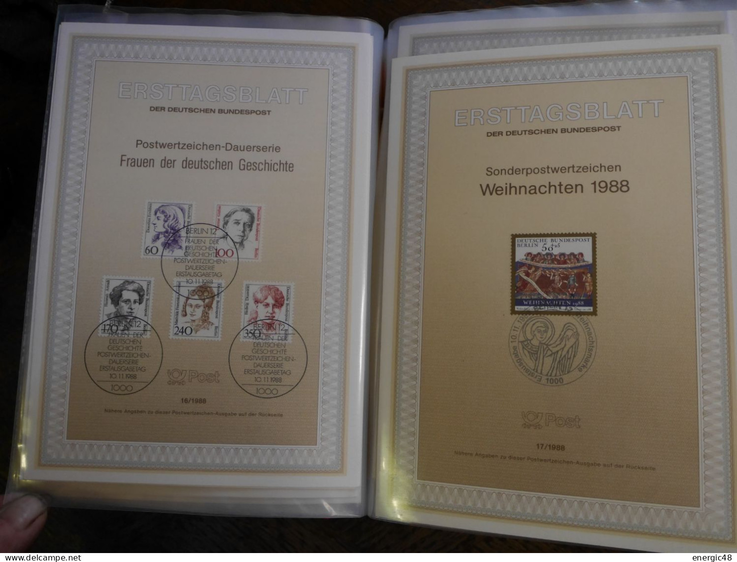 lot de 2 classeurs etat neuf avec documents Allemagne de 1985 a 1990 et 1989 -90 a voir !