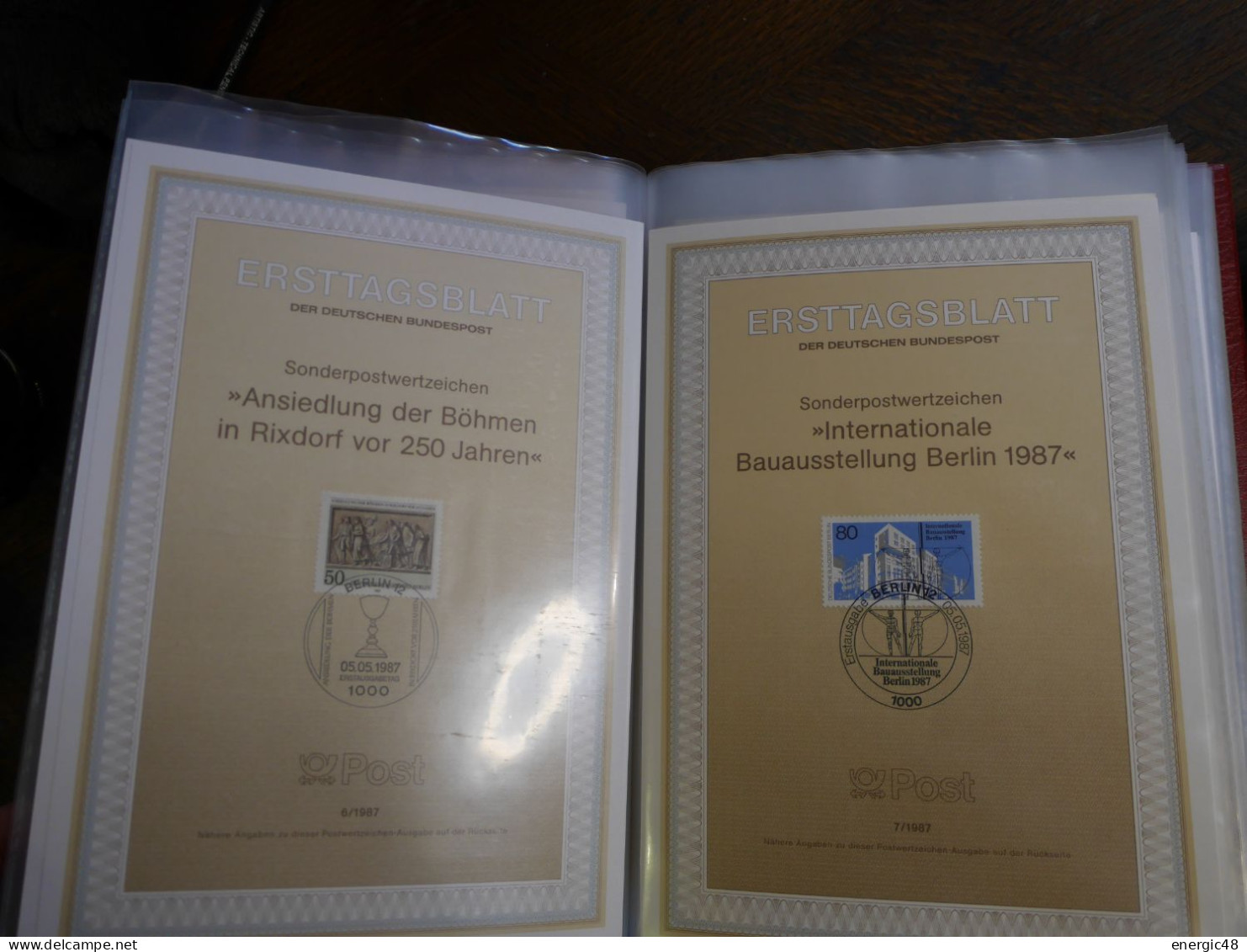 lot de 2 classeurs etat neuf avec documents Allemagne de 1985 a 1990 et 1989 -90 a voir !