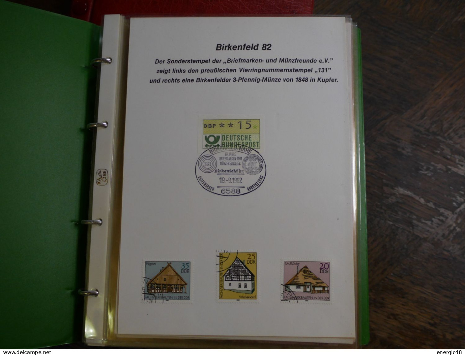 lot de 2 classeurs etat neuf avec documents Allemagne de 1985 a 1990 et 1989 -90 a voir !