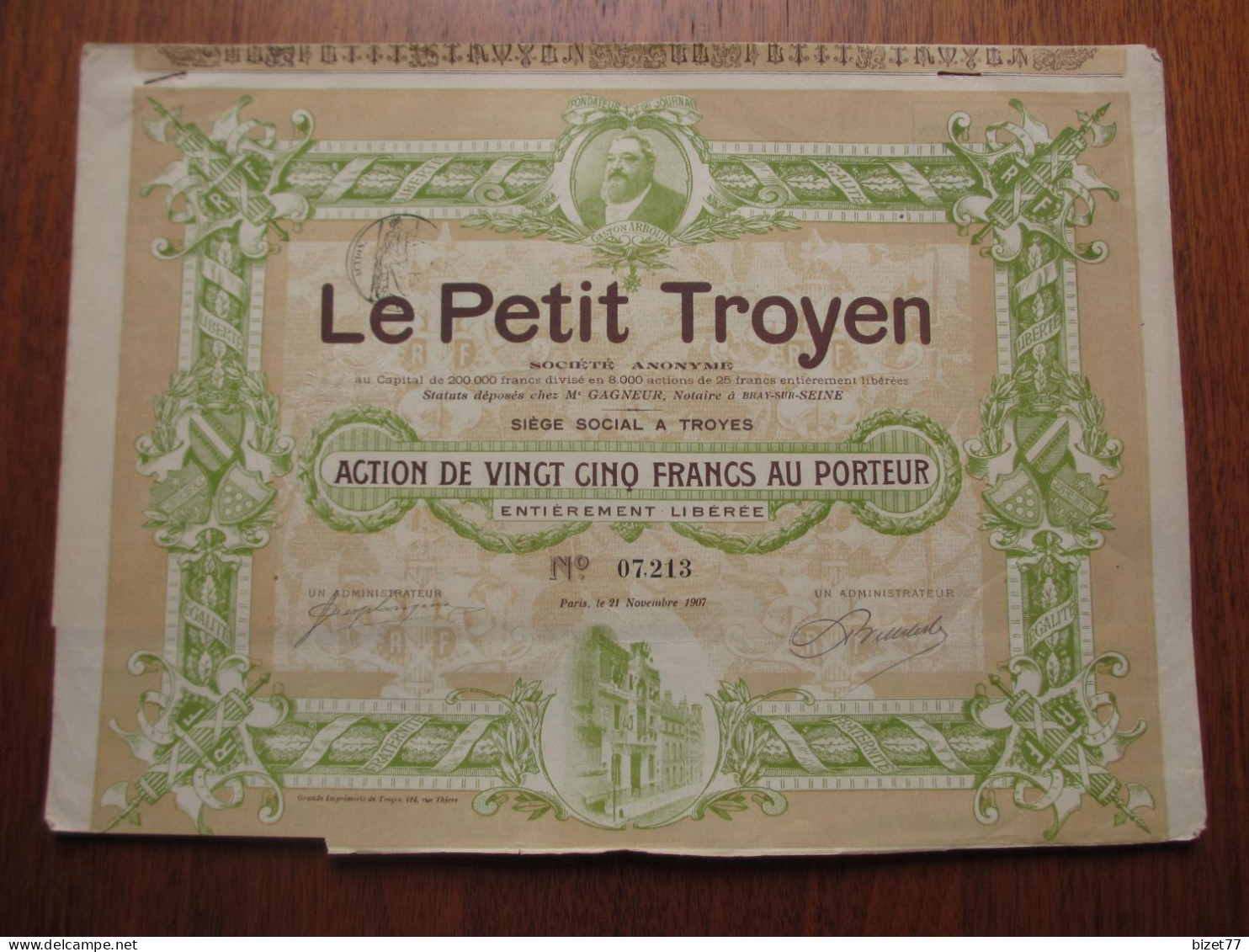 FRANCE - 11 - TROYES 1907 - 2 TITRES DIFFERENTS - JOURNAL LE PETIT TROYEN - PART BENEFICIAIRE & ACTION DE 25 FRS - DECO - Andere & Zonder Classificatie
