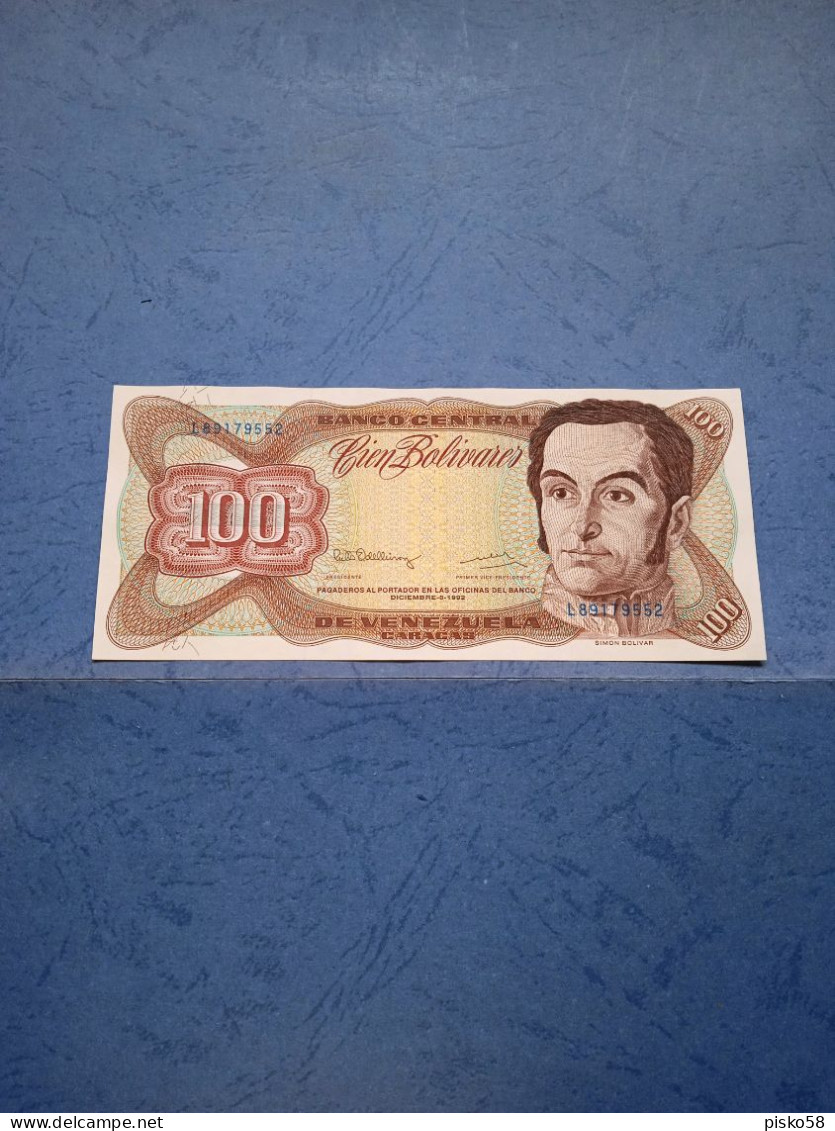 VENEZUELA-P66e 100B 8.12.1992 UNC - Venezuela